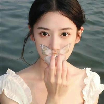 女孩和蜘蛛